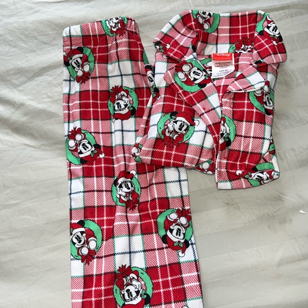 Mickey Mouse, Disney Christmas pajamas size 3t